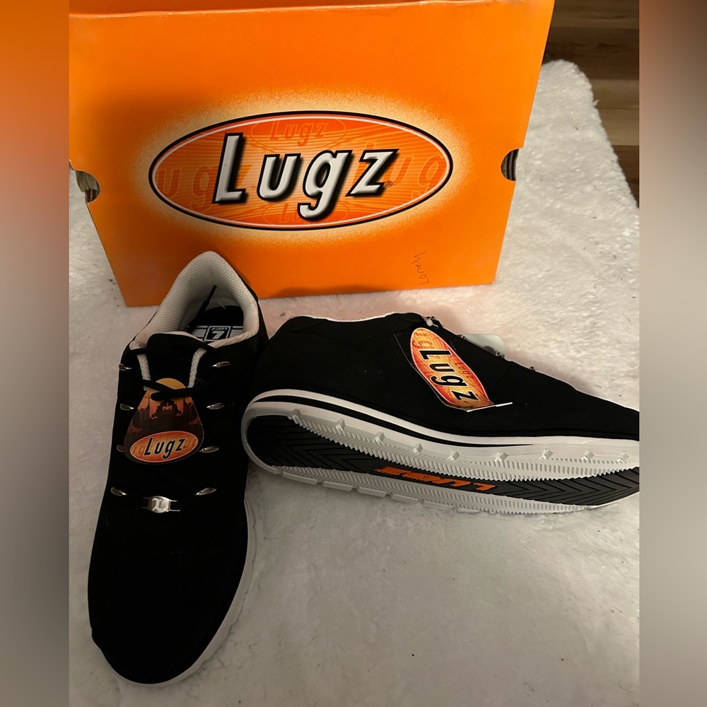 Lugs Black and White suede material size 12 Med